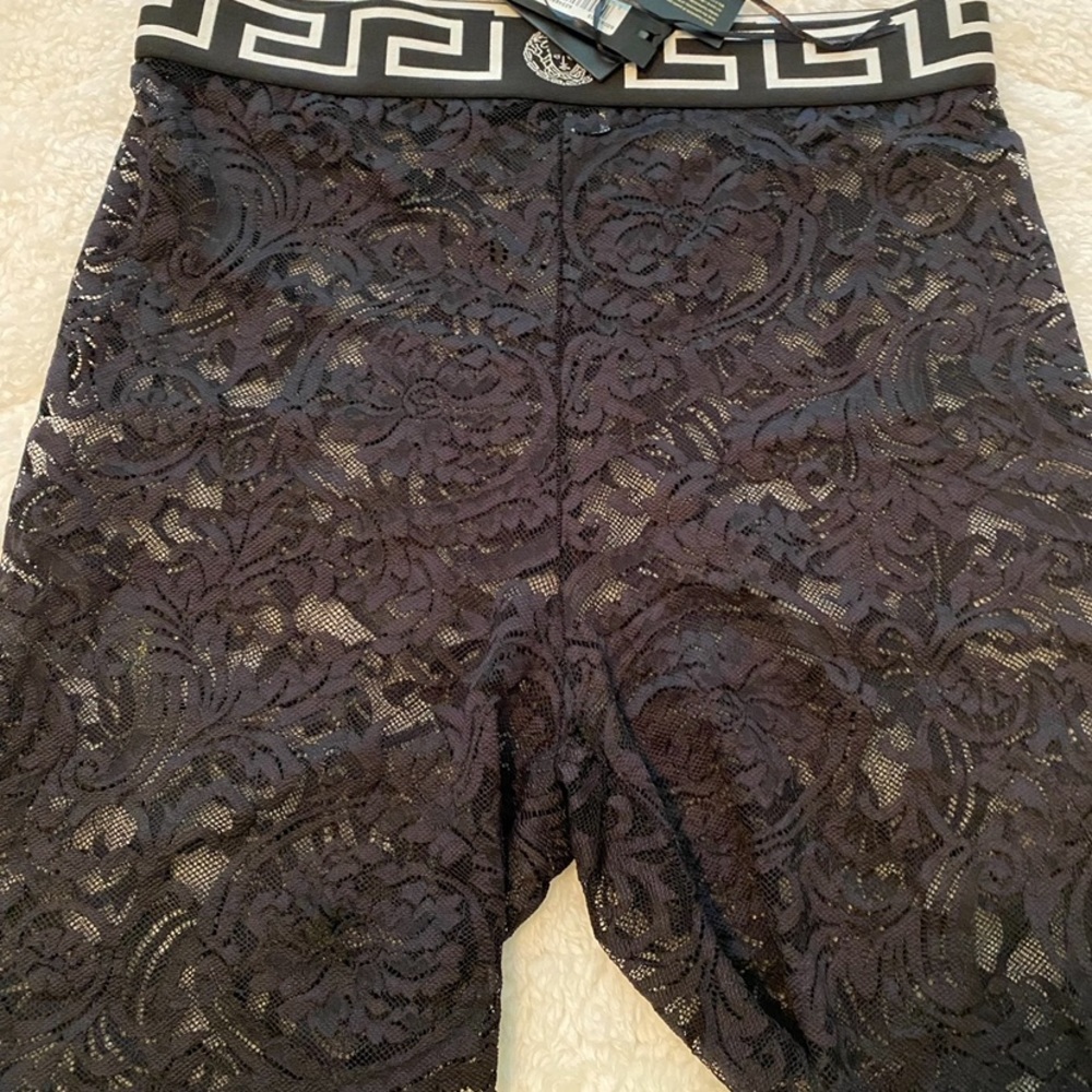 ✨Versace Lace shorts✨